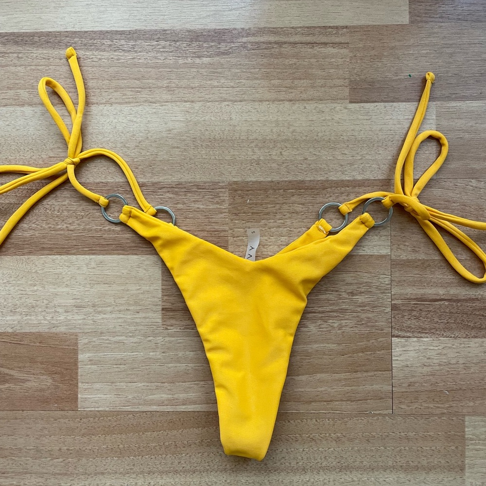 Bikini bottom
